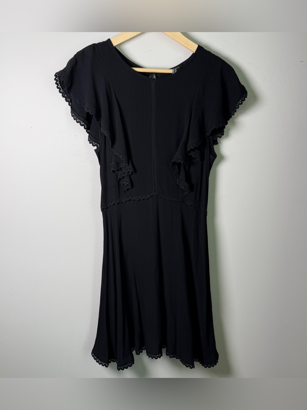 Forever 21 Black Ruffle Eyelet Trim Fit & Flare Midi Dress | Boho Gothic Size M